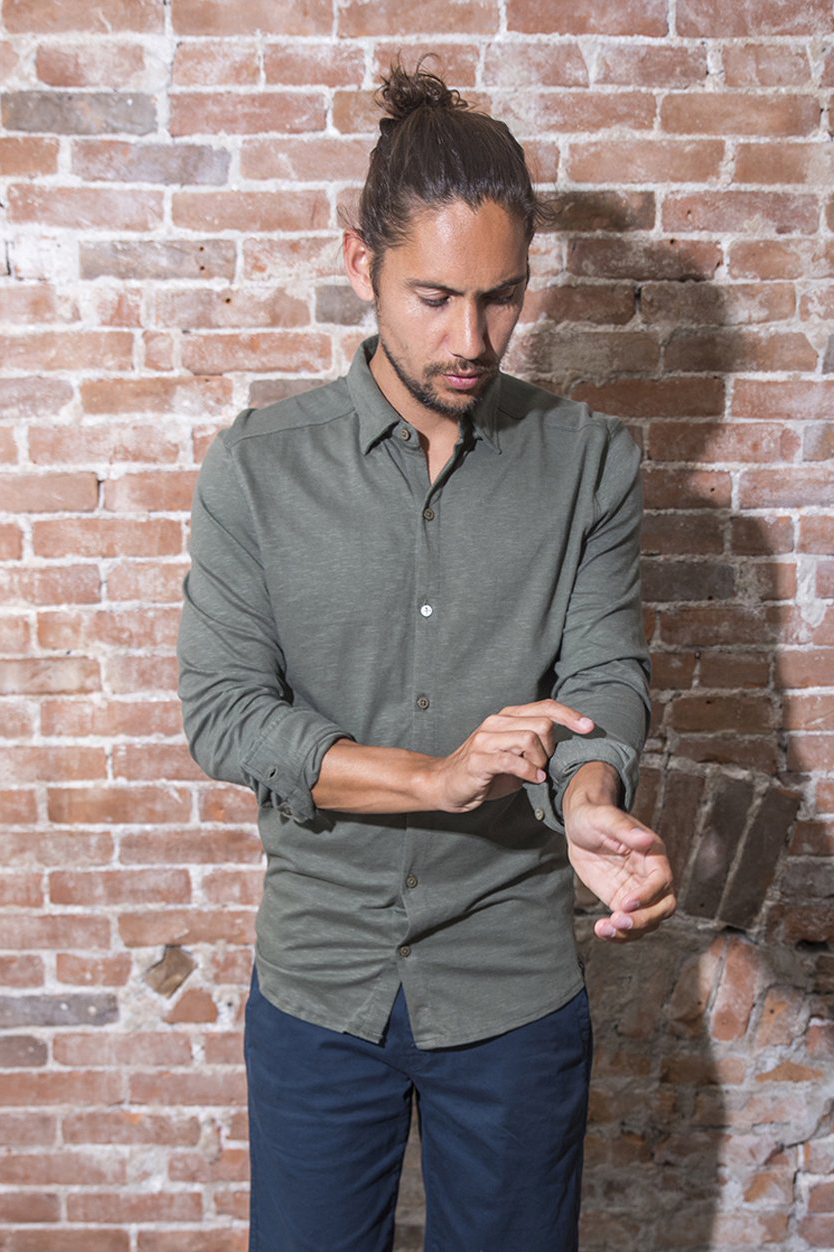 The Driftwood Tales Herren vegan Hemd - Armeegrün