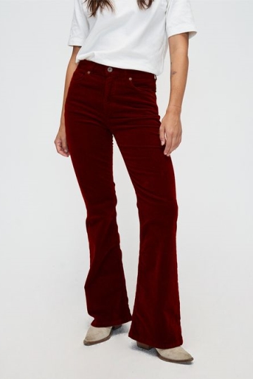Kuyichi Damen vegan Jeans Flare Lisette Corduroy Bordeaux