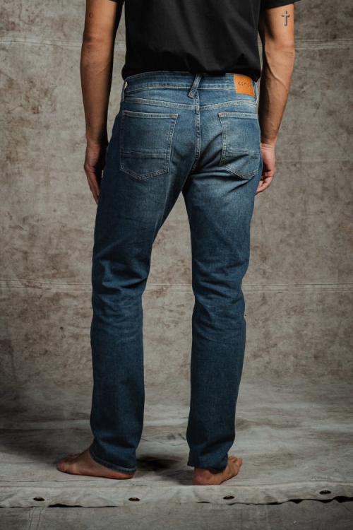 Kuyichi Herren vegan Jeans Jim Regular Slim Aged Indigo