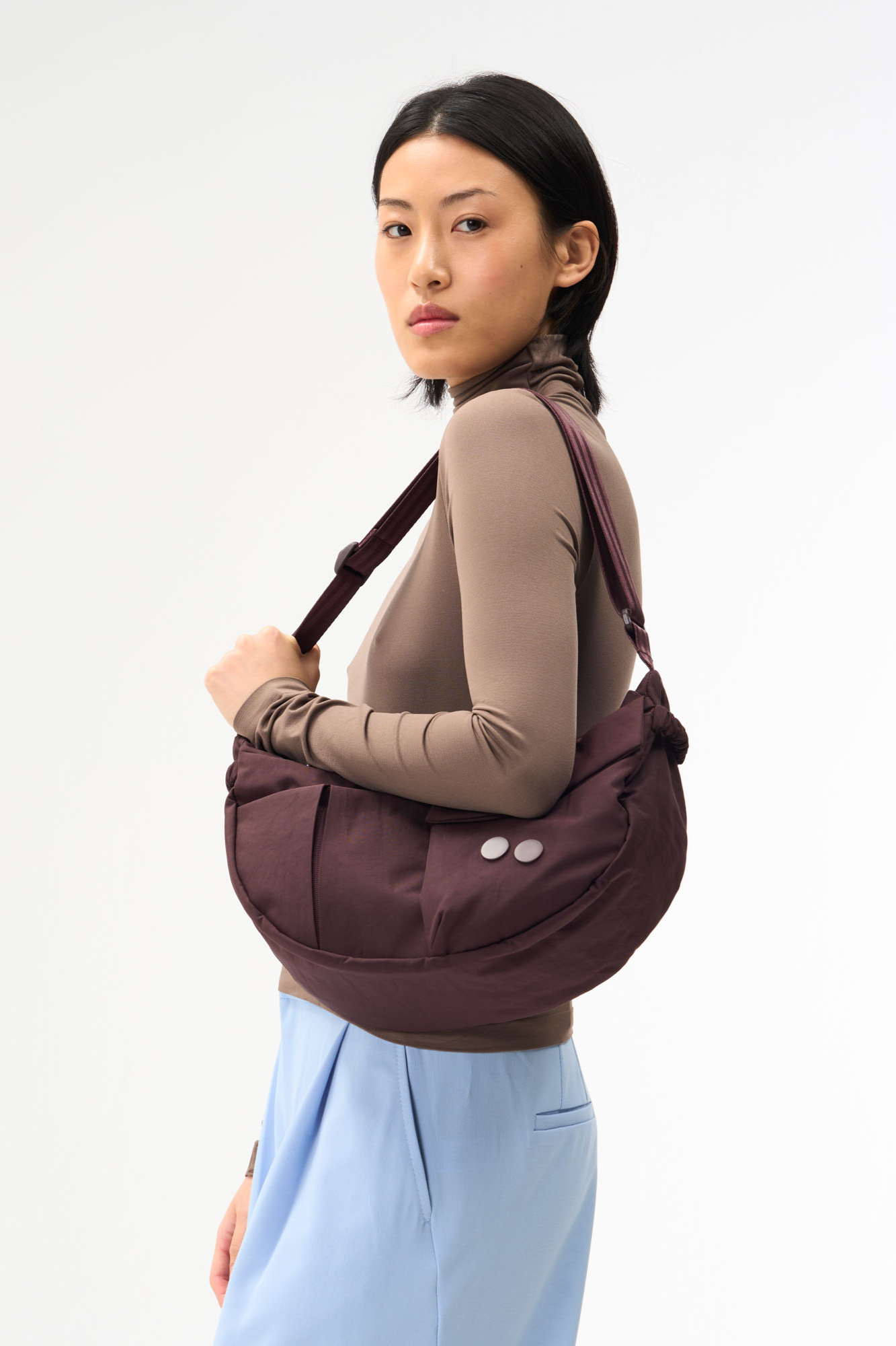 pinqponq men vegan Bag Crossbody Krumm Large Crinkle Mahogany