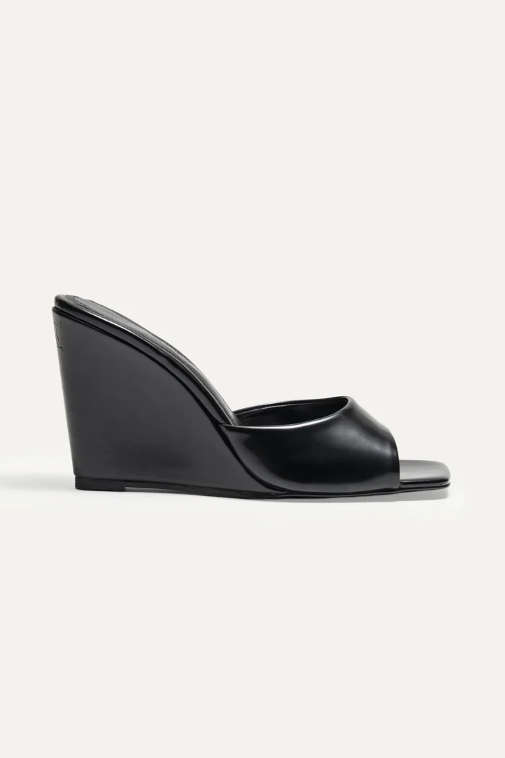 BIKKOU Damen vegan Mules 1am Too Pretty To Leave Schwarz