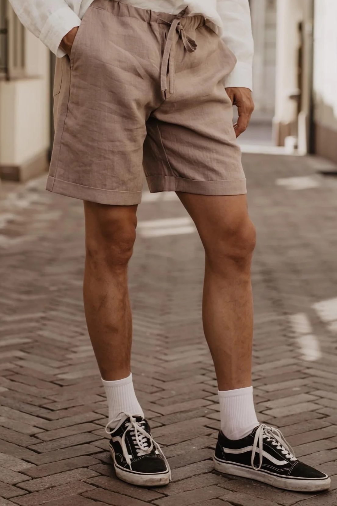 Image of AmourLinen mannen vegan Shorts Ares Rosy Bruin