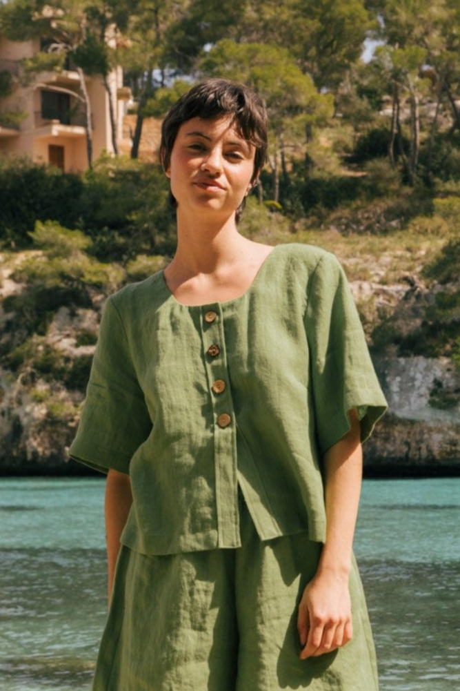 Image of AmourLinen dames vegan Top Maeve Matcha Groen