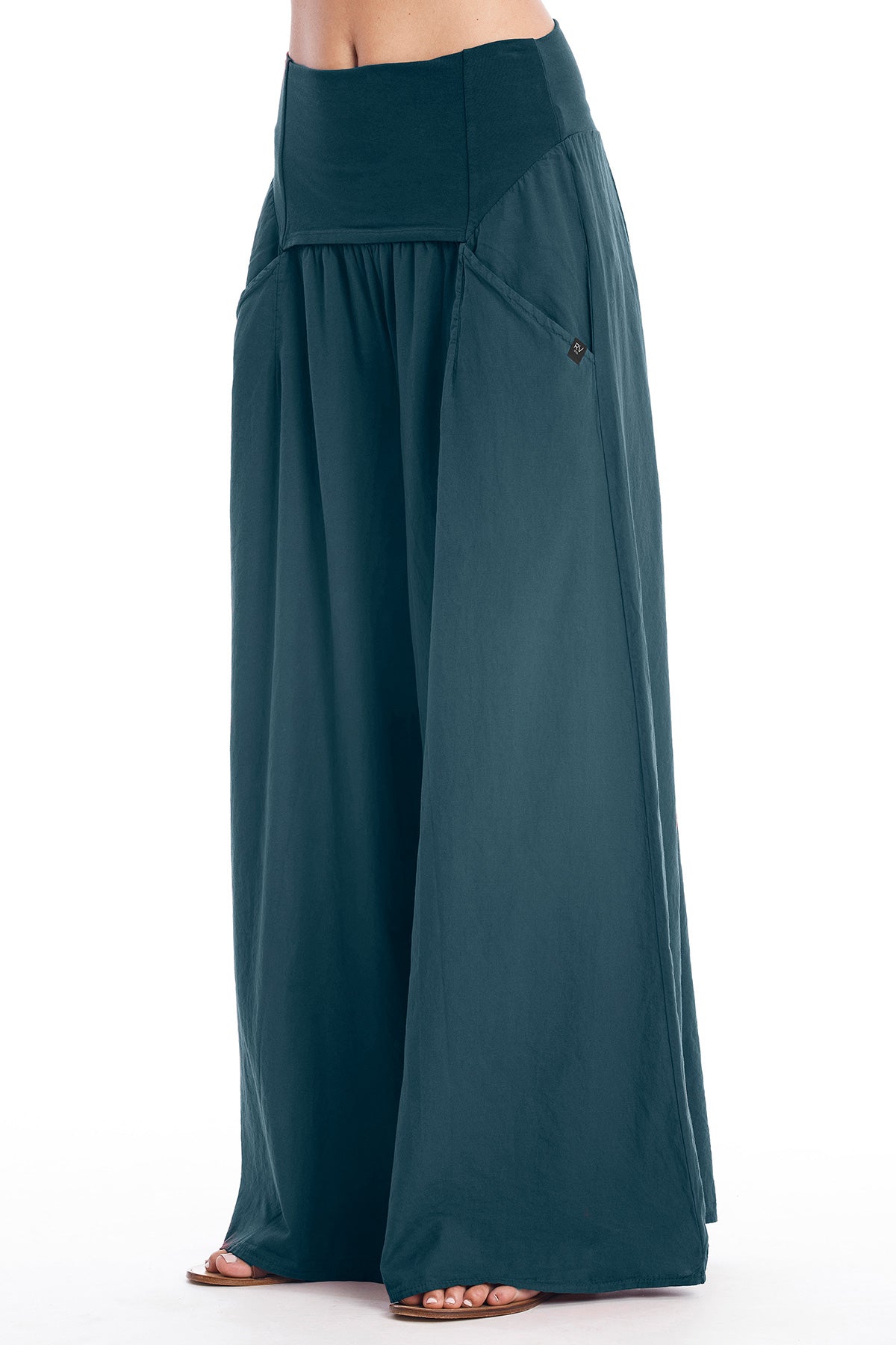 RAVENS VIEW IBIZA Damen vegan Hose Weites Bein Ozeanblau