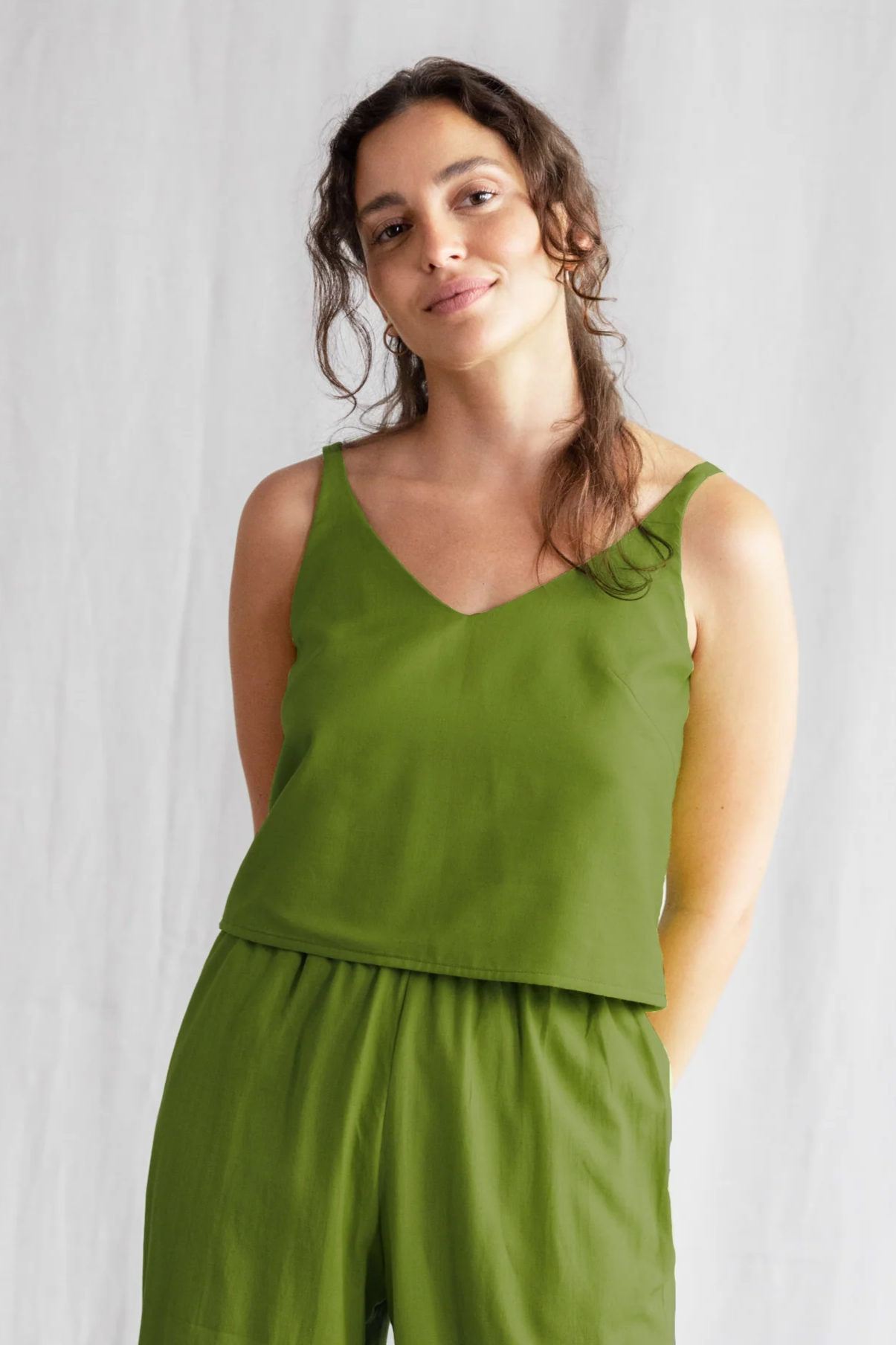 Jyoti Fair Works Damen vegan Crop Top Iya GrÃ¼n