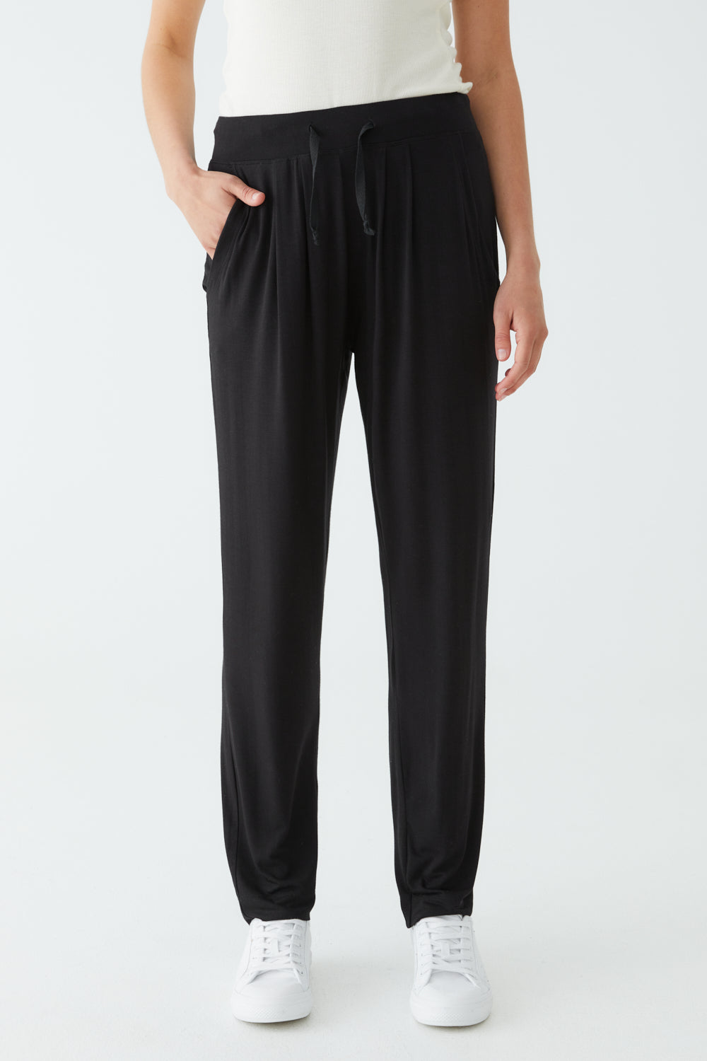 Movesgood Damen vegan Jogger Andy Schwarz