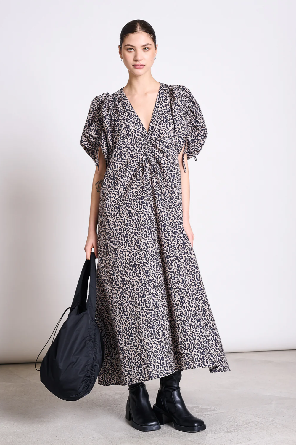 JAN N JUNE JAN 'N JUNE Damen vegan Maxikleid Dans Leo Print