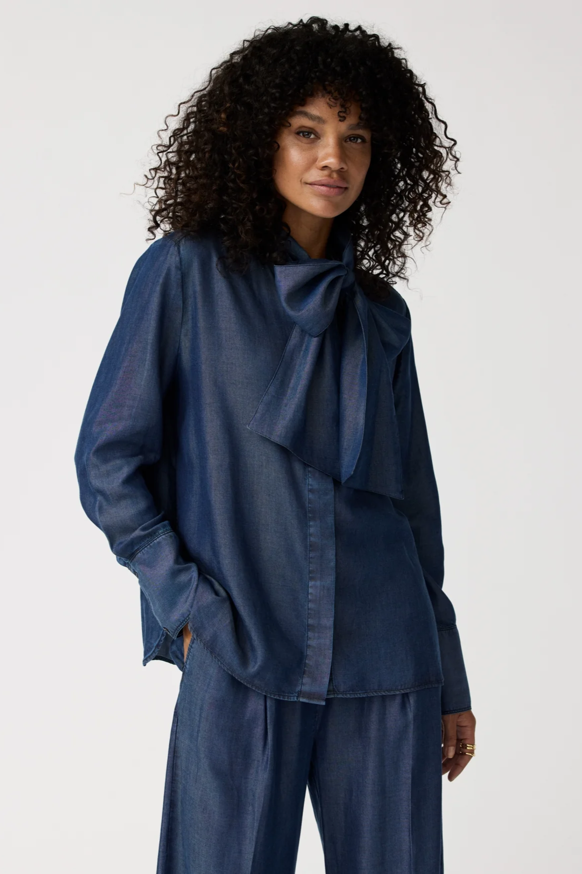 Image of Alchemist dames vegan Top Laura Denim Blauw