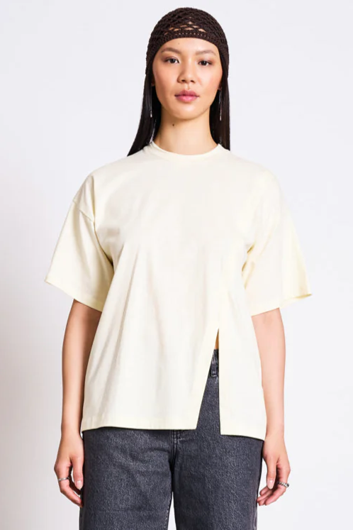 Image of JAN 'N JUNE dames vegan T-Shirt Nadil Met Split, Geel