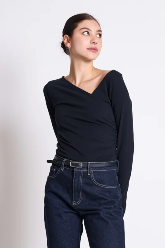 Image of JAN 'N JUNE dames vegan Lange Mouwen Asymmetrisch Casma Zwart