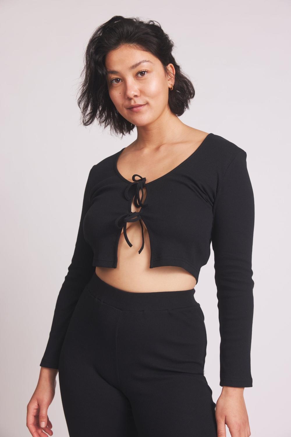 Ba&Atilde;&not;ge the Label Damen vegan Strickjacke Brit Mit Schn&Atilde;&frac14;rung Schwarz
