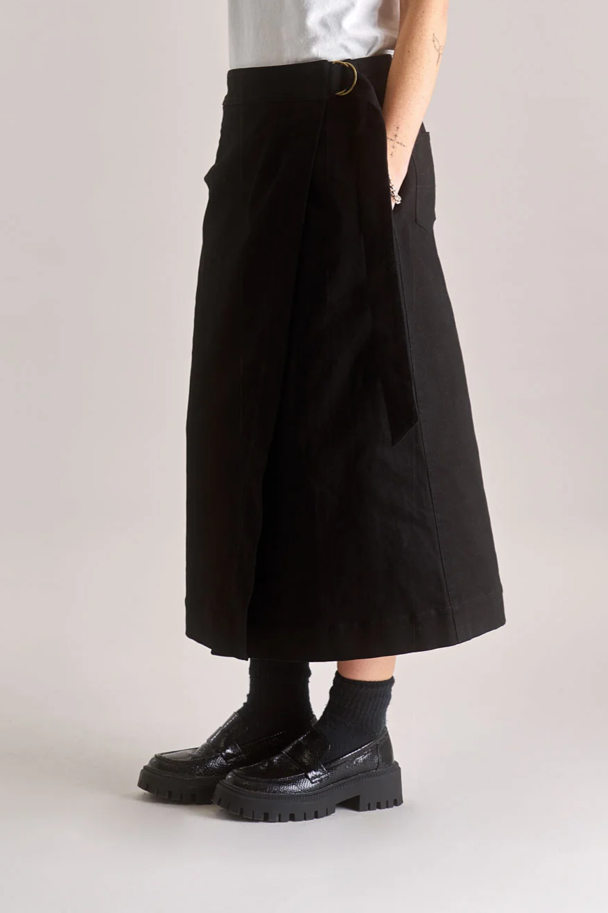 Image of KOMODO dames vegan Rok Santo Zwart