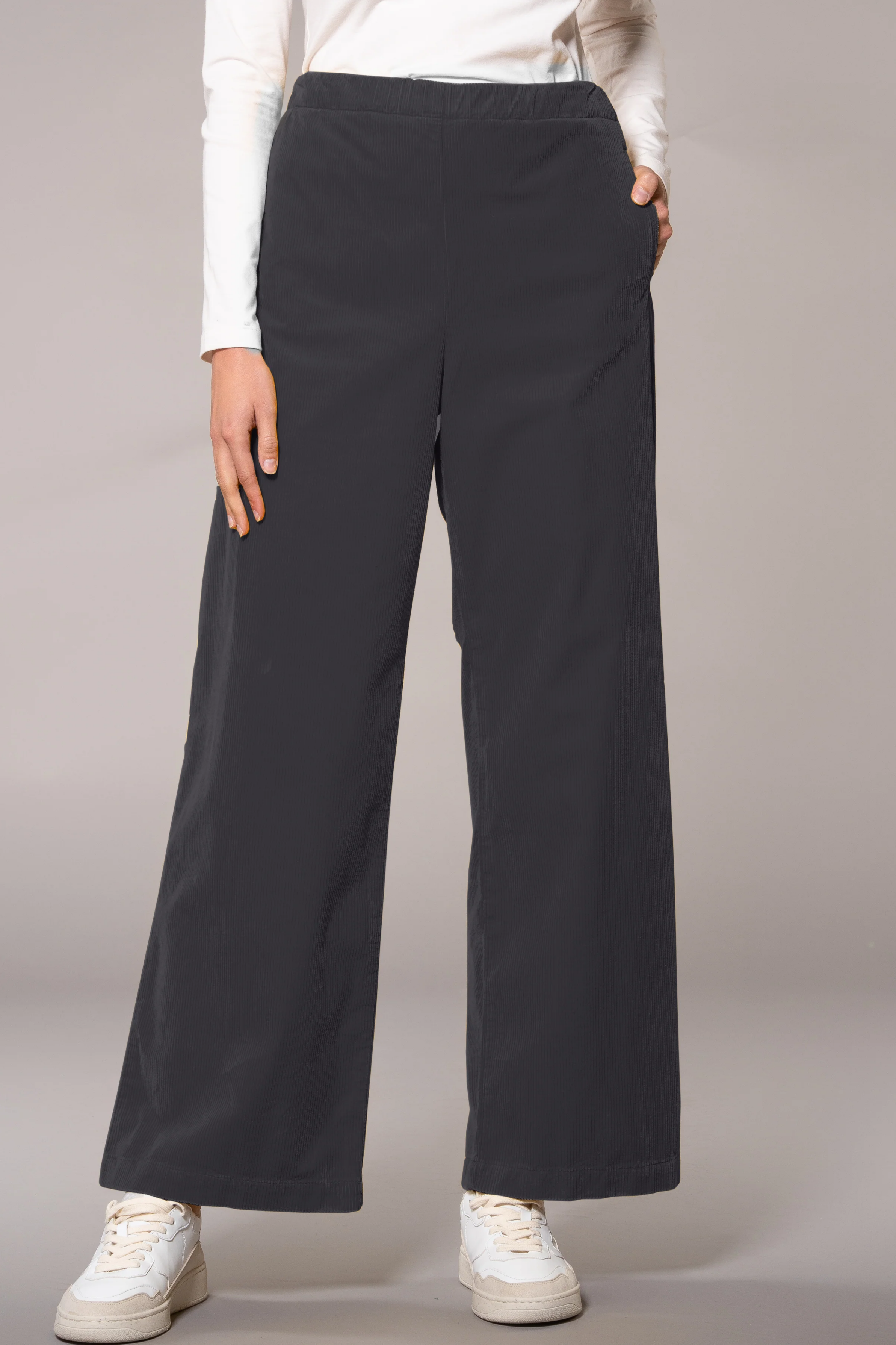 Feuervogl Damen vegan Hose Corduroy Mary Schwarz