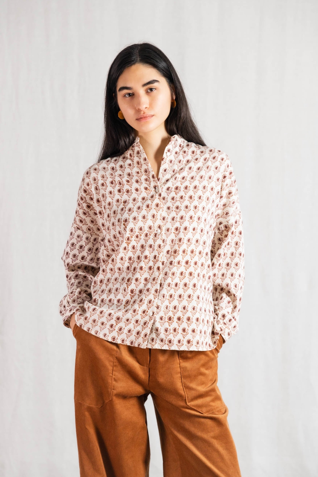 Image of Jyoti Fair Works dames vegan Blouse Hawali Blokprint Bruin