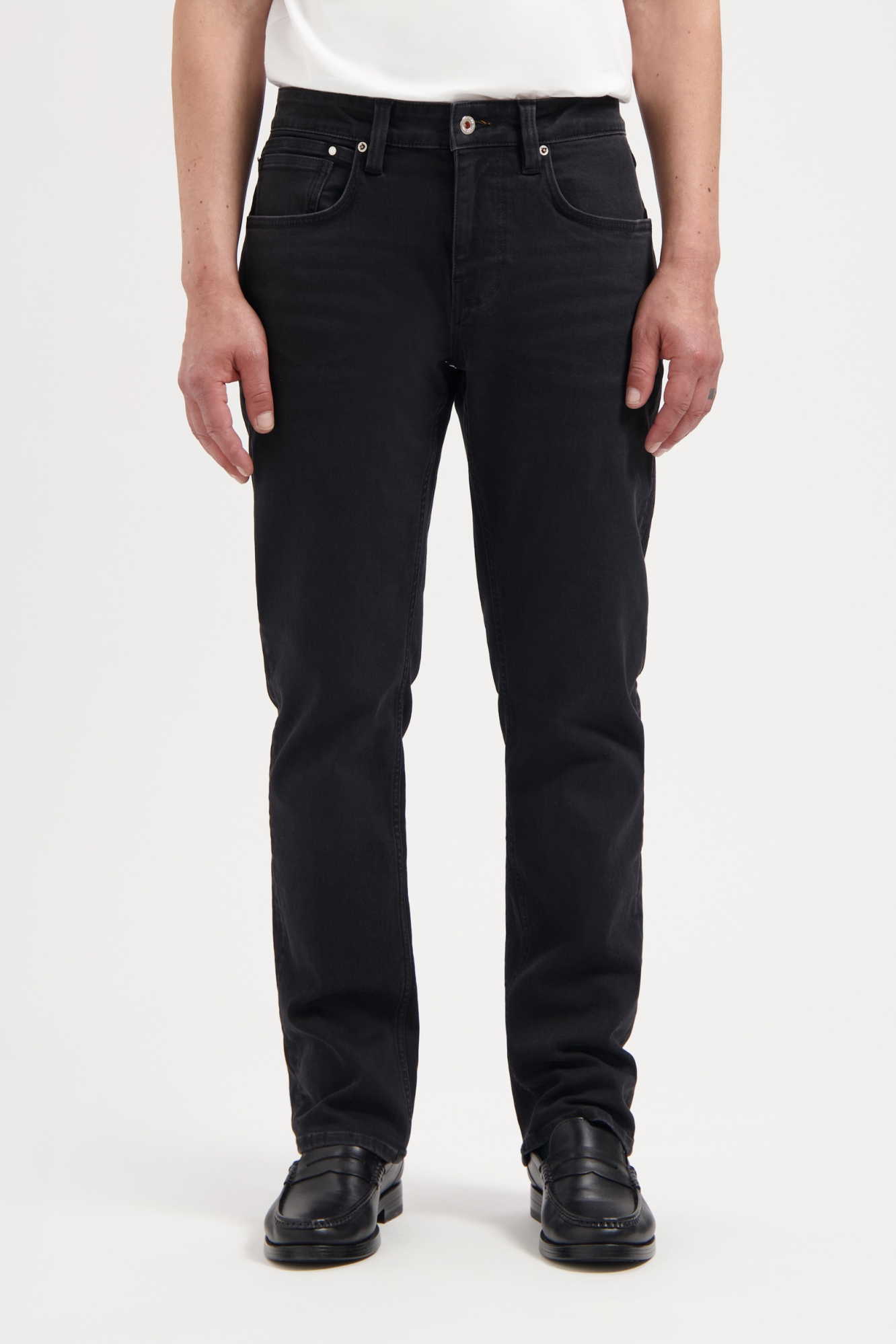 Image of Kuyichi mannen vegan Jeans Recht Nick Washed Zwart