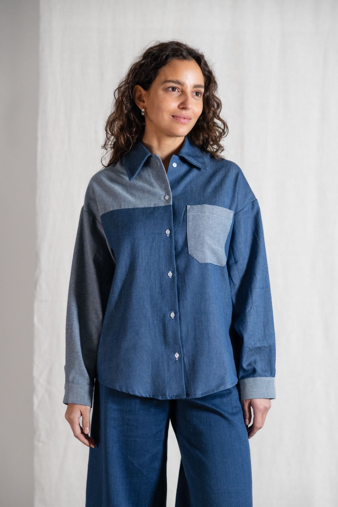 Image of Jyoti Fair Works dames vegan Shirt Lange Mouwen Ashrit Blauw