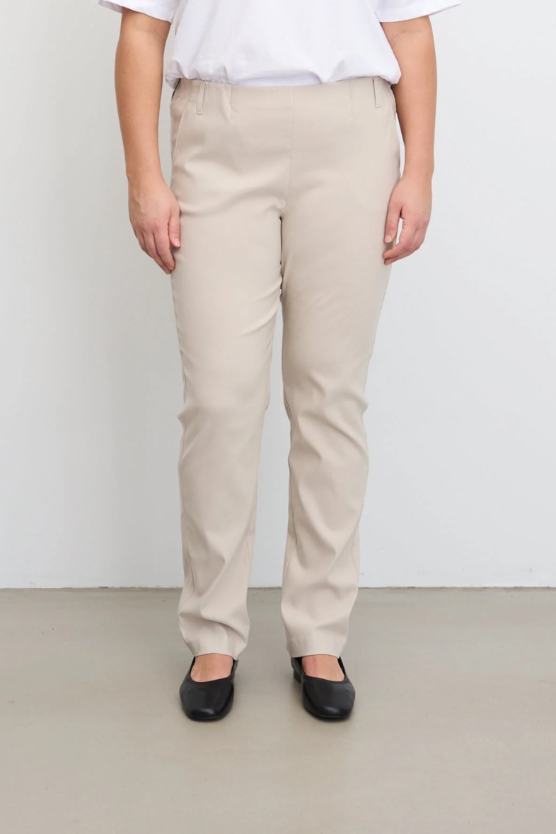Image of LAURIE dames vegan Broek Taylor Regular Ml Grijs Zand