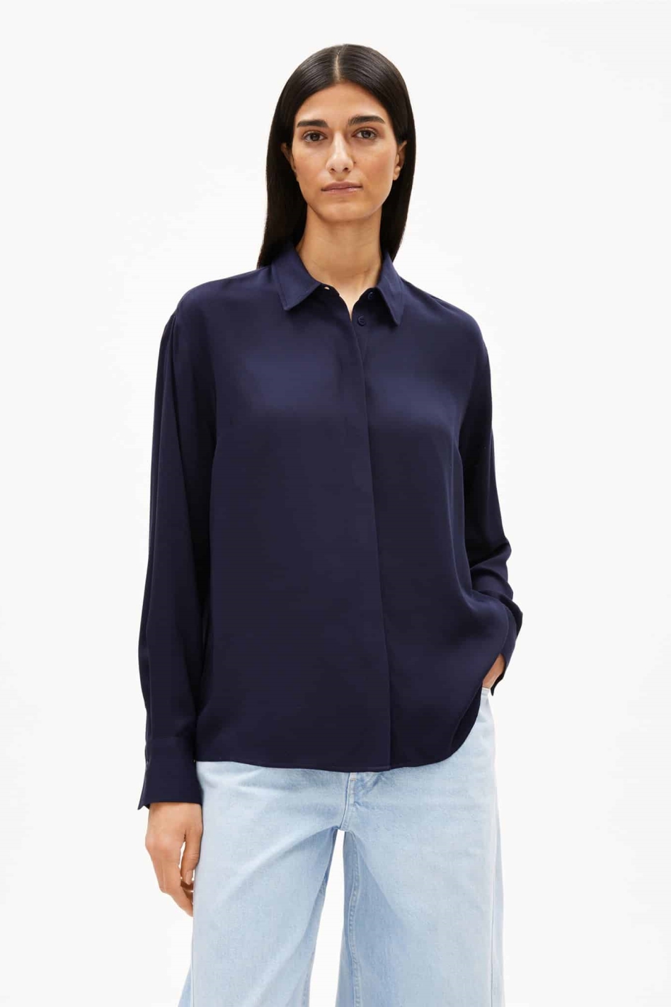 Image of ARMEDANGELS dames vegan Longsleeve Larisaana Blauw