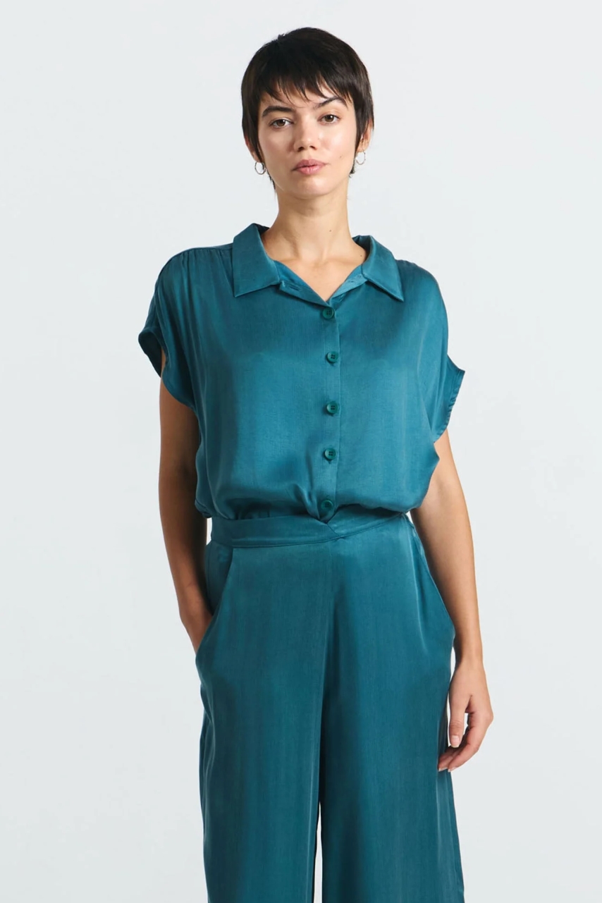 SUITE13LAB womens vegan Shirt Sur Deep Green