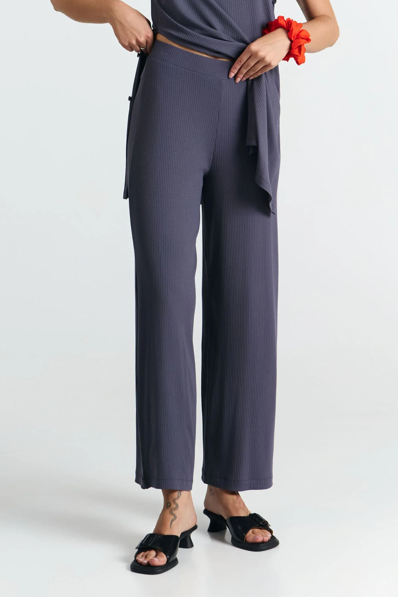 SUITE13LAB Damen vegan Hose Llana Grau