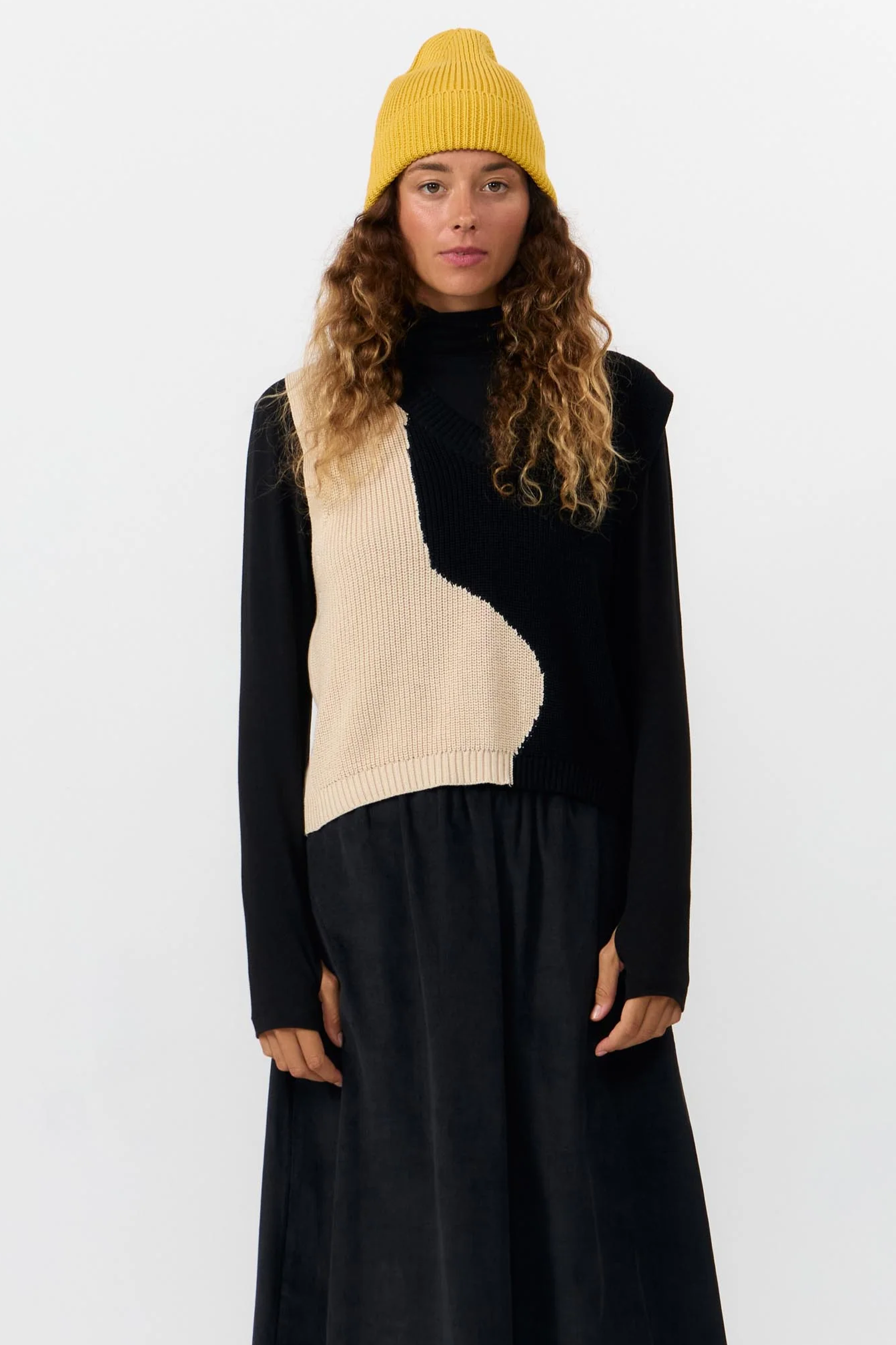 SUITE13LAB Damen vegan Weste Amates Bicolor Schwarz