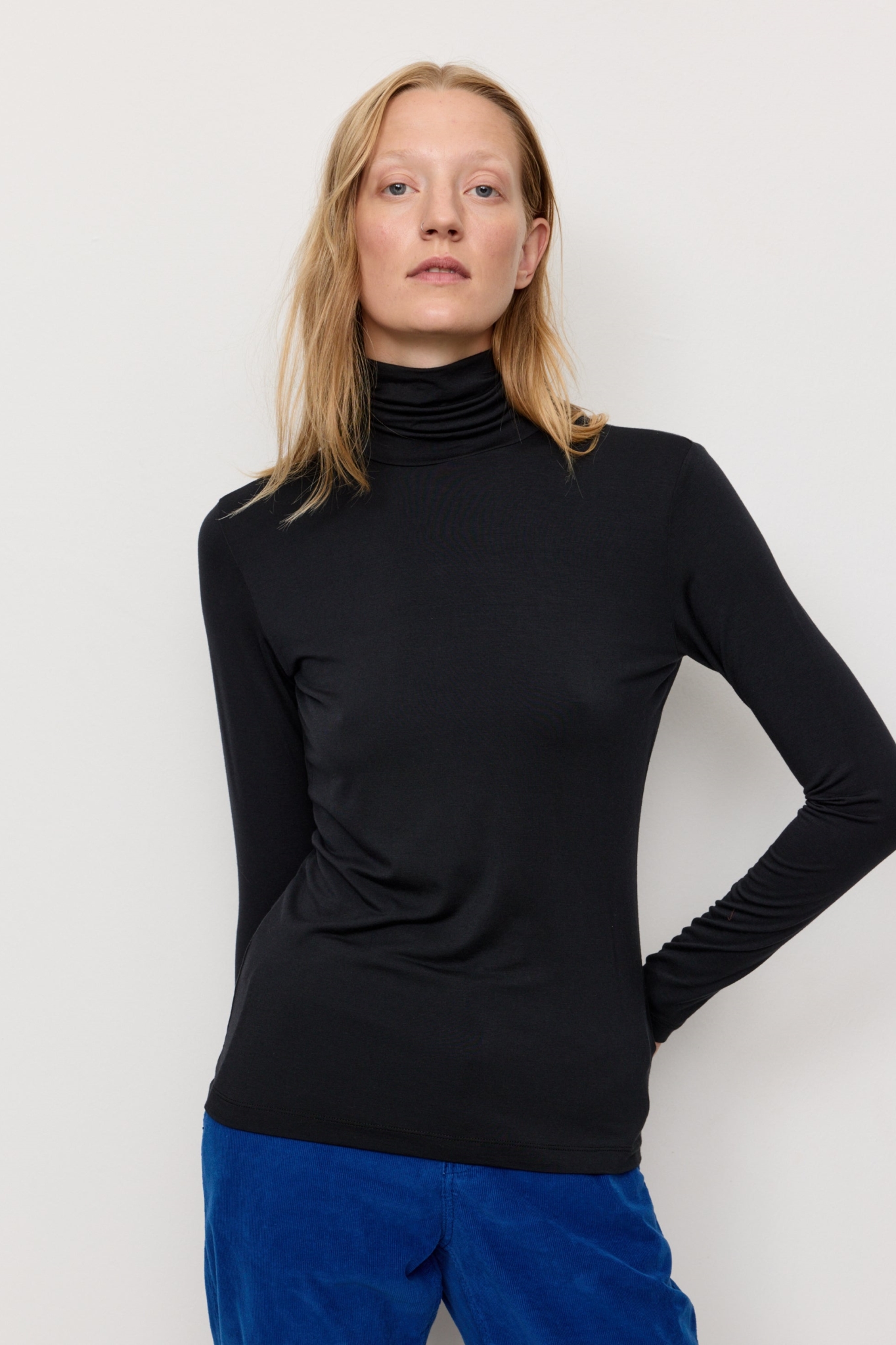 Recolution womens vegan Longsleeve Nobelis Black