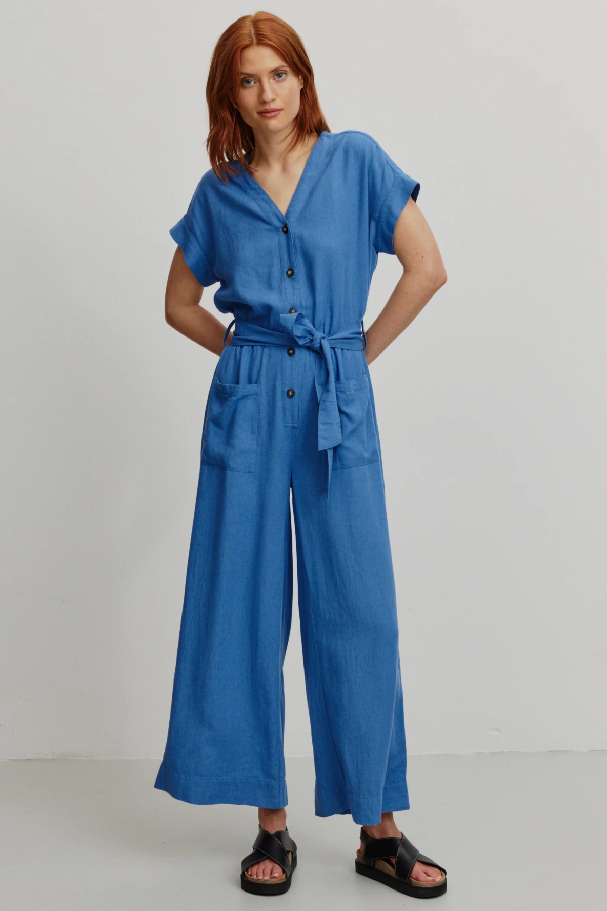 Recolution Damen vegan Jumpsuit Dianella Elektrischblau
