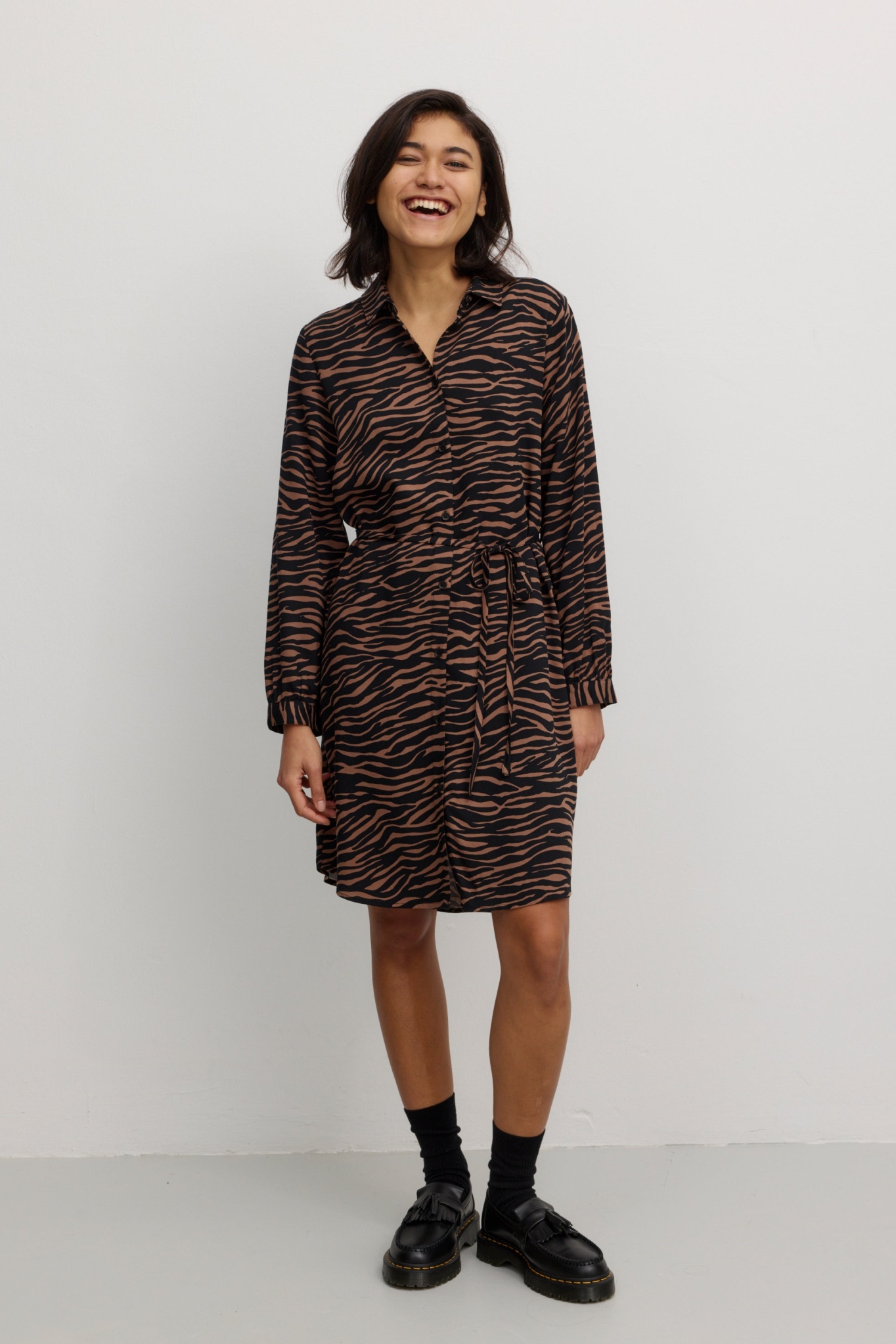 Image of Recolution dames vegan Jurk Melon Zebra Cognacbruin