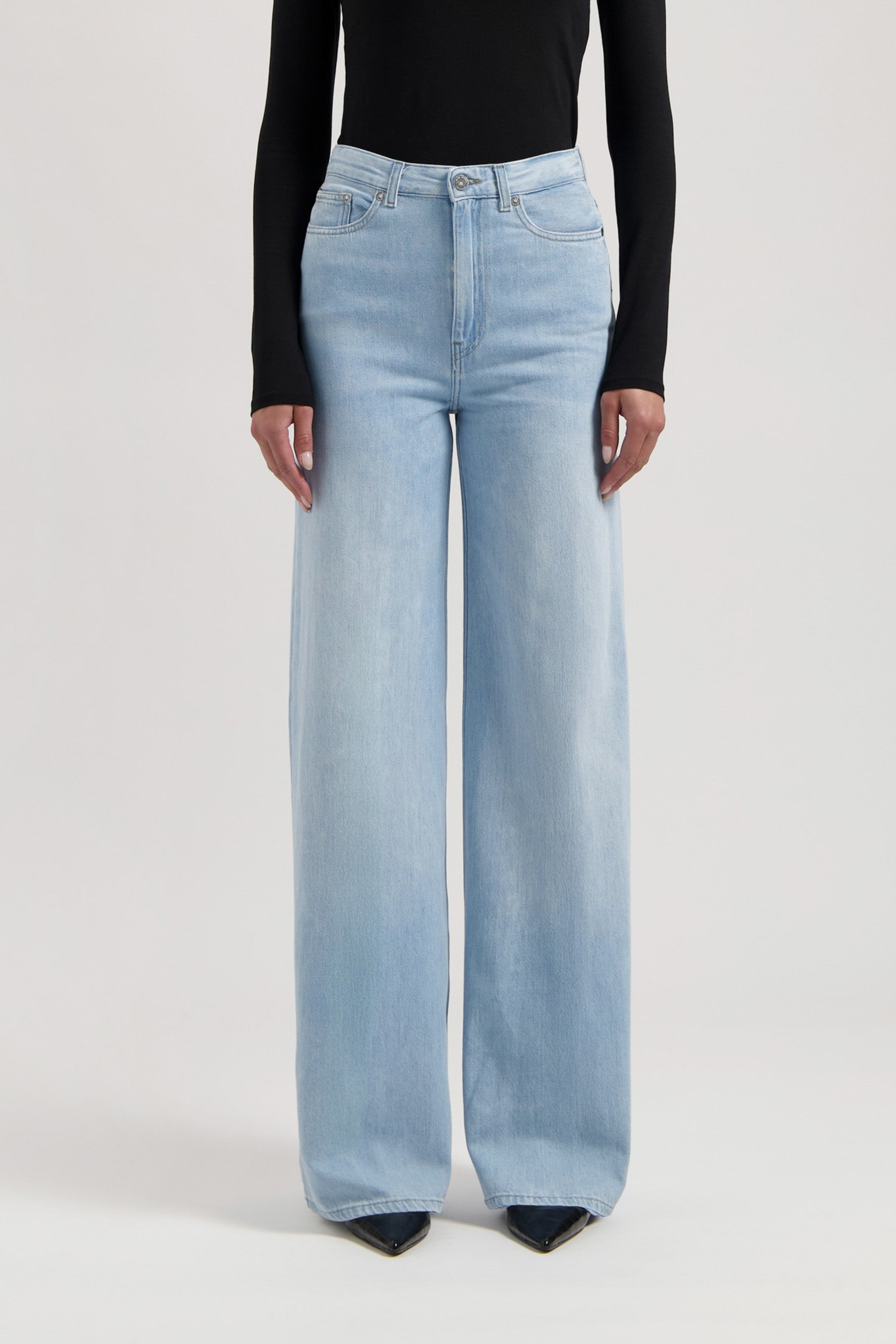 MUD Jeans Damen vegan Jeans Wyde Sara Sun Stone Blue