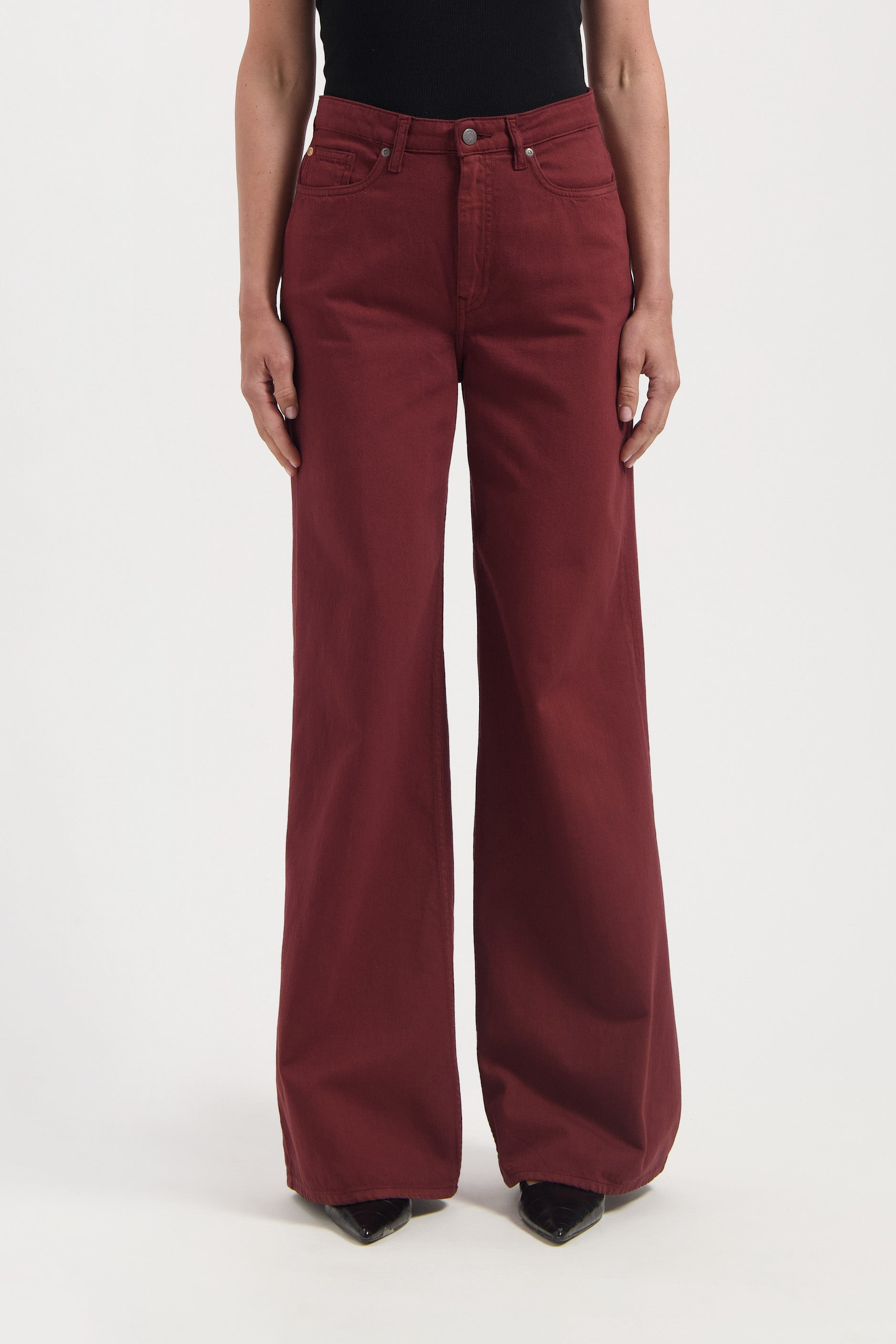Image of MUD Jeans dames vegan Jeans High Loose Flow Sara Bordeaux