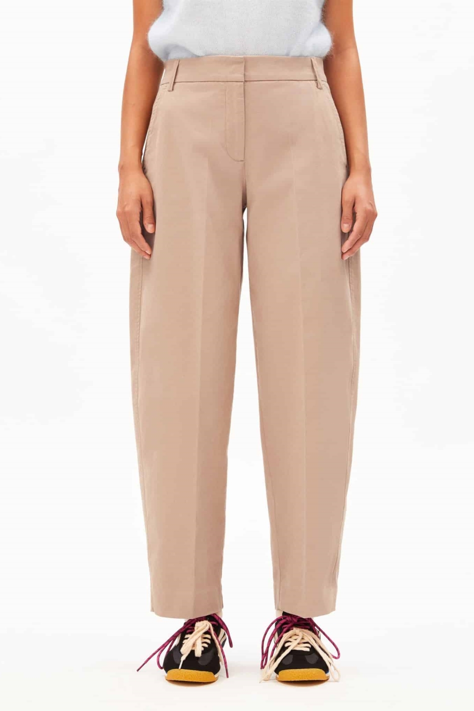 ARMEDANGELS Damen vegan Hose Barrel Leg Twill Beige
