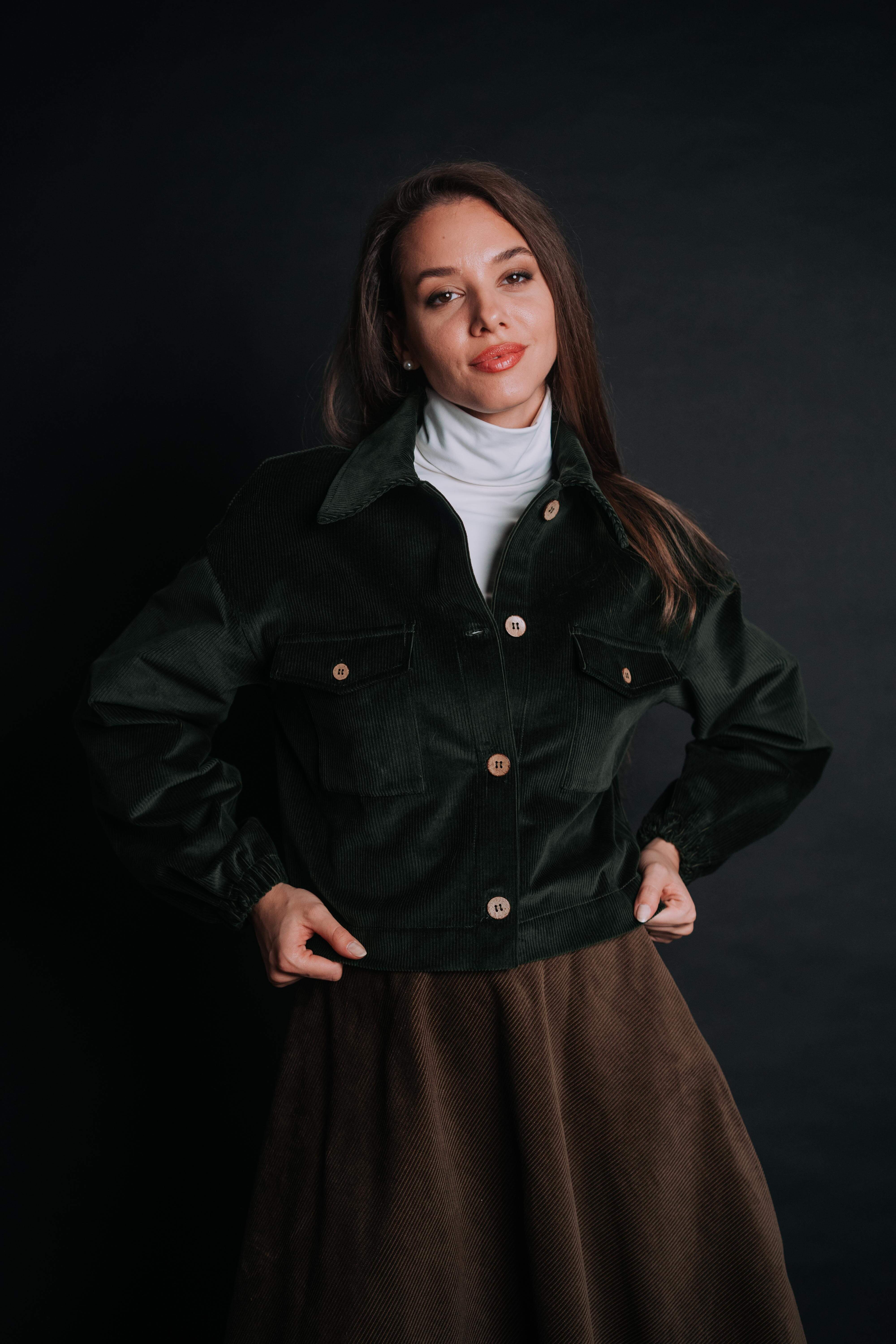 De IONESCU Damen vegan Jacke Corduroy Sibiel Grün