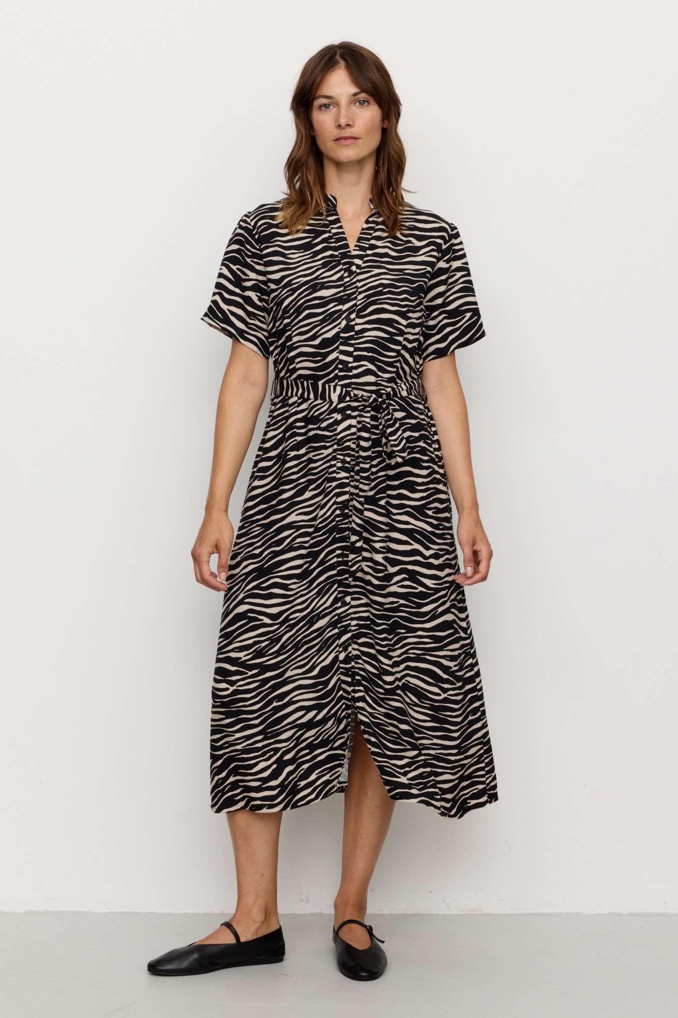 Image of Recolution dames vegan Jurk Silene Zebra Zwart