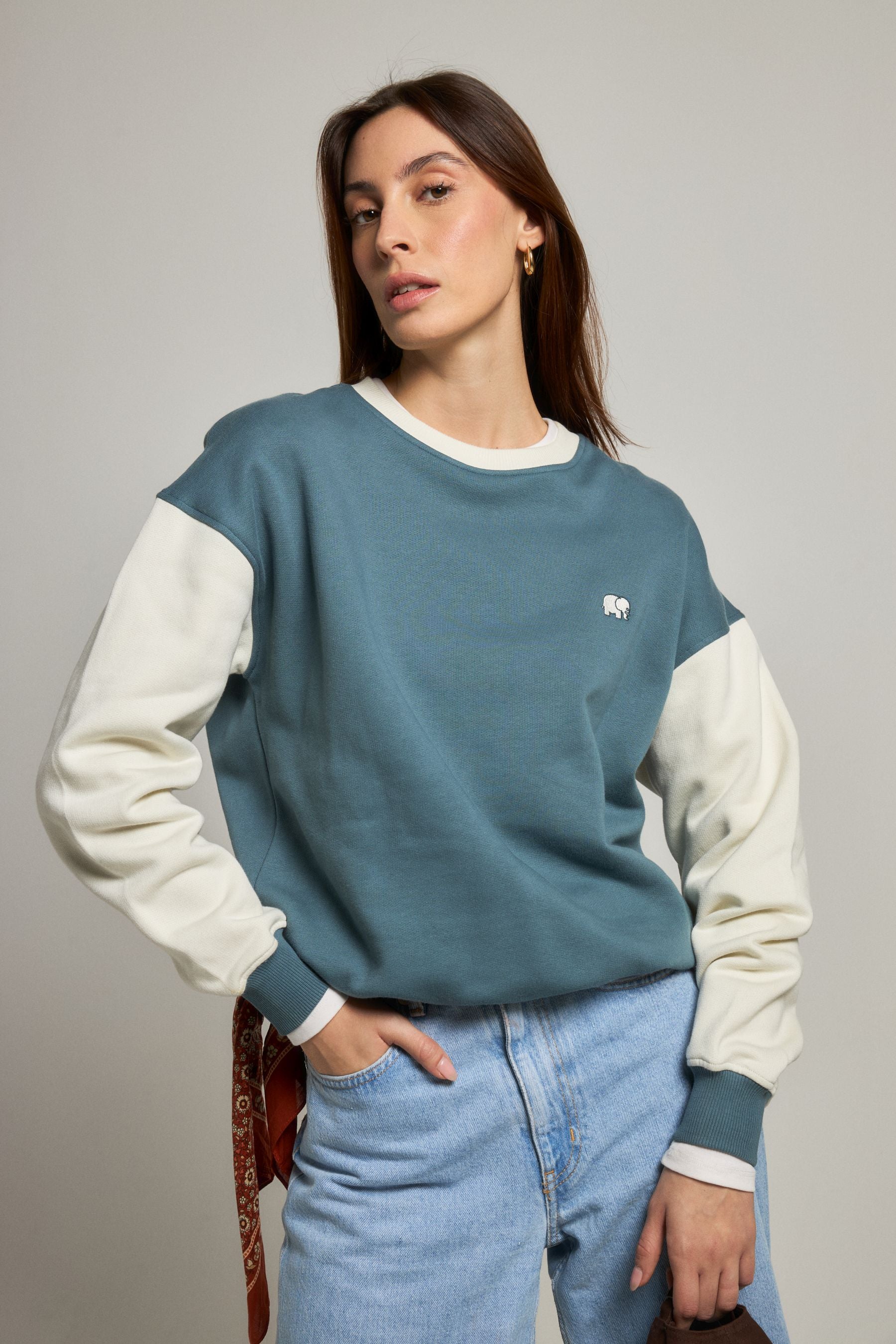 111461 - Damen vegan Sweatshirt Color Block Oversized Deep Spruce