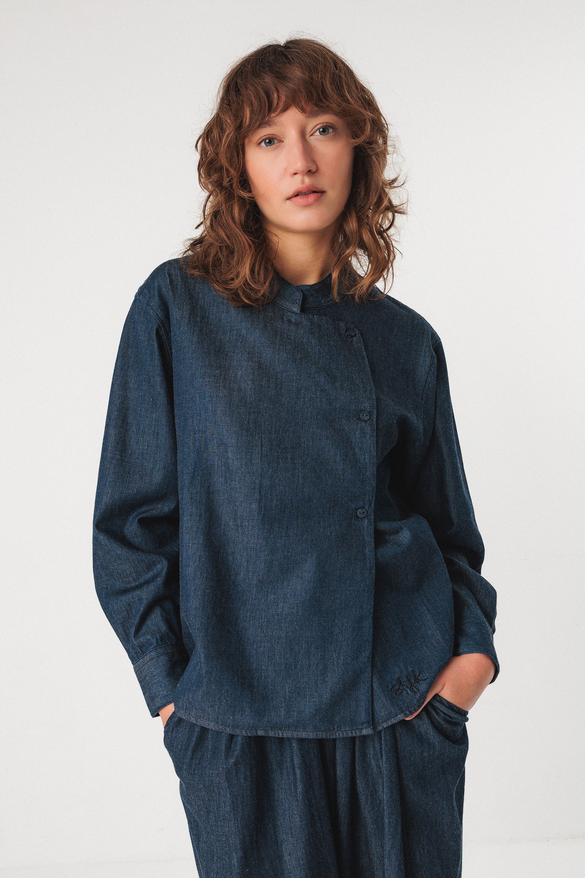 Image of SKFK dames vegan Denim Overhemd Lantz Blauw