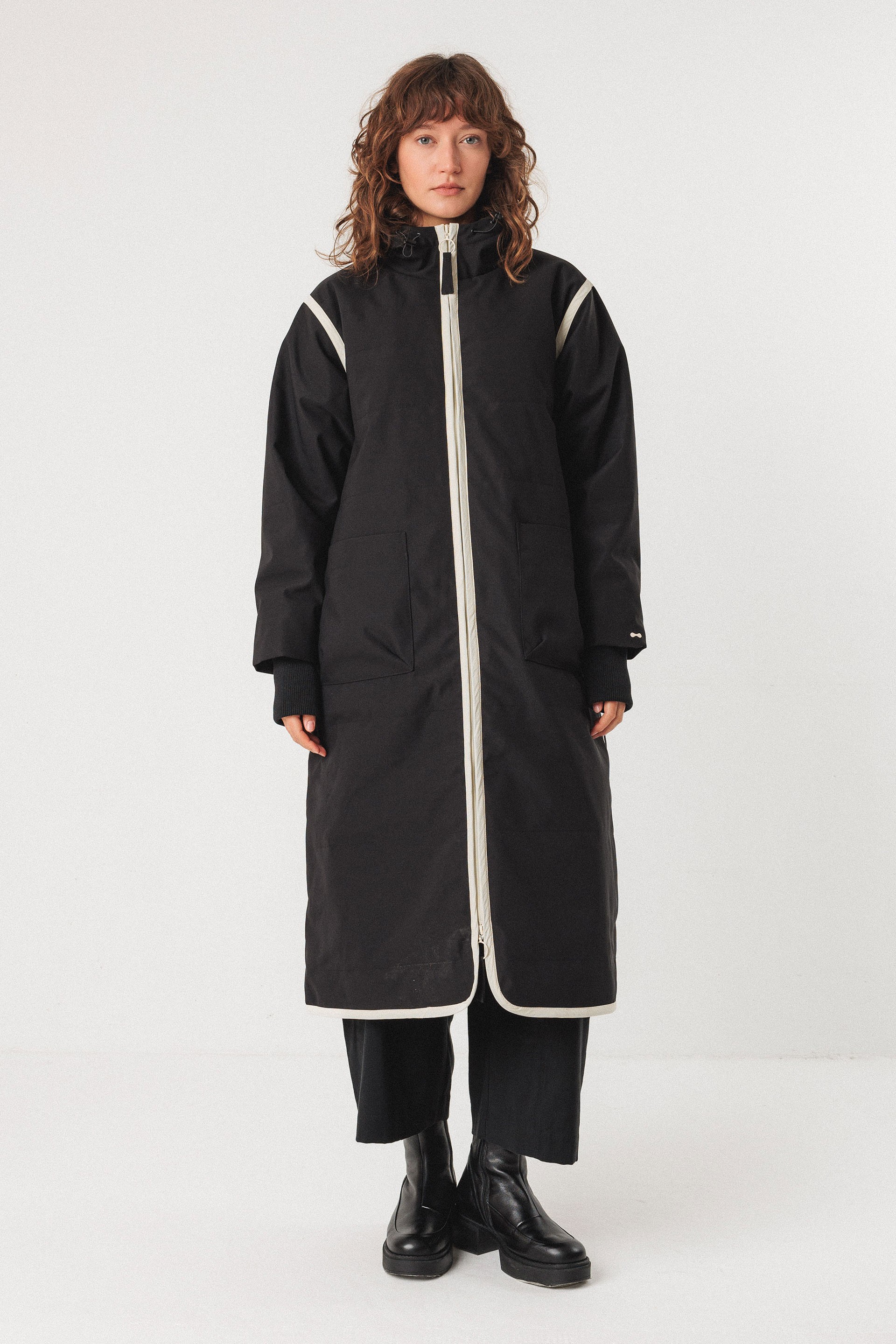 Image of SKFK dames vegan Garai Zwarte Jas