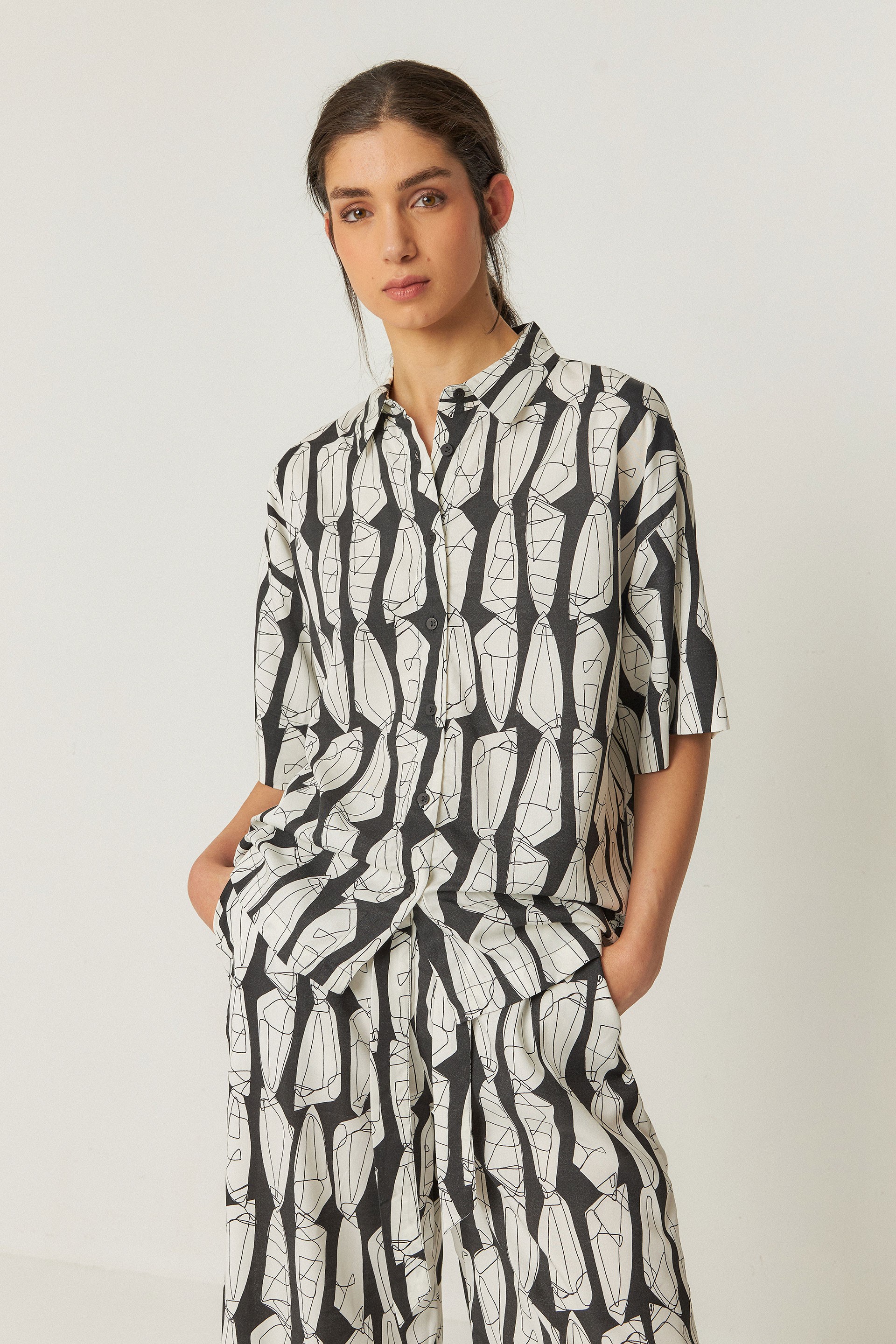 SKFK womens vegan Shirt Eukene Black/White