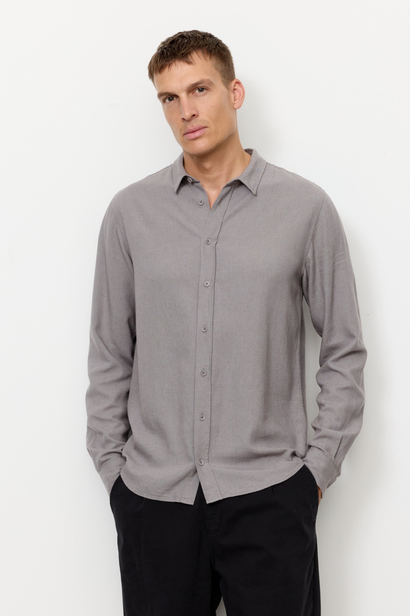 Recolution Herren vegan Hemd Muskatnuss Grau