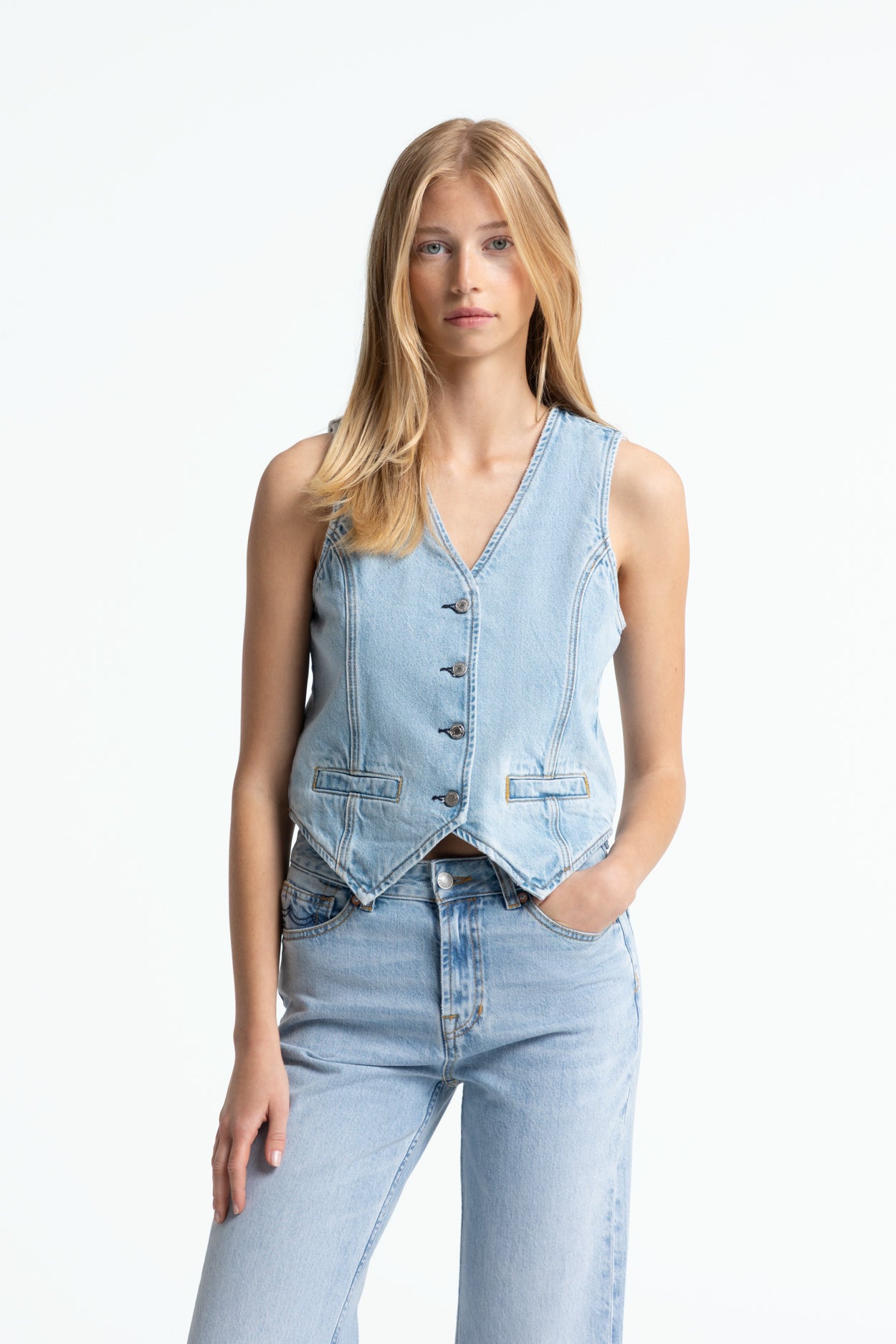 Image of Kings of Indigo dames vegan Vest Brunheld Blue Reef Super Light Faded Blue