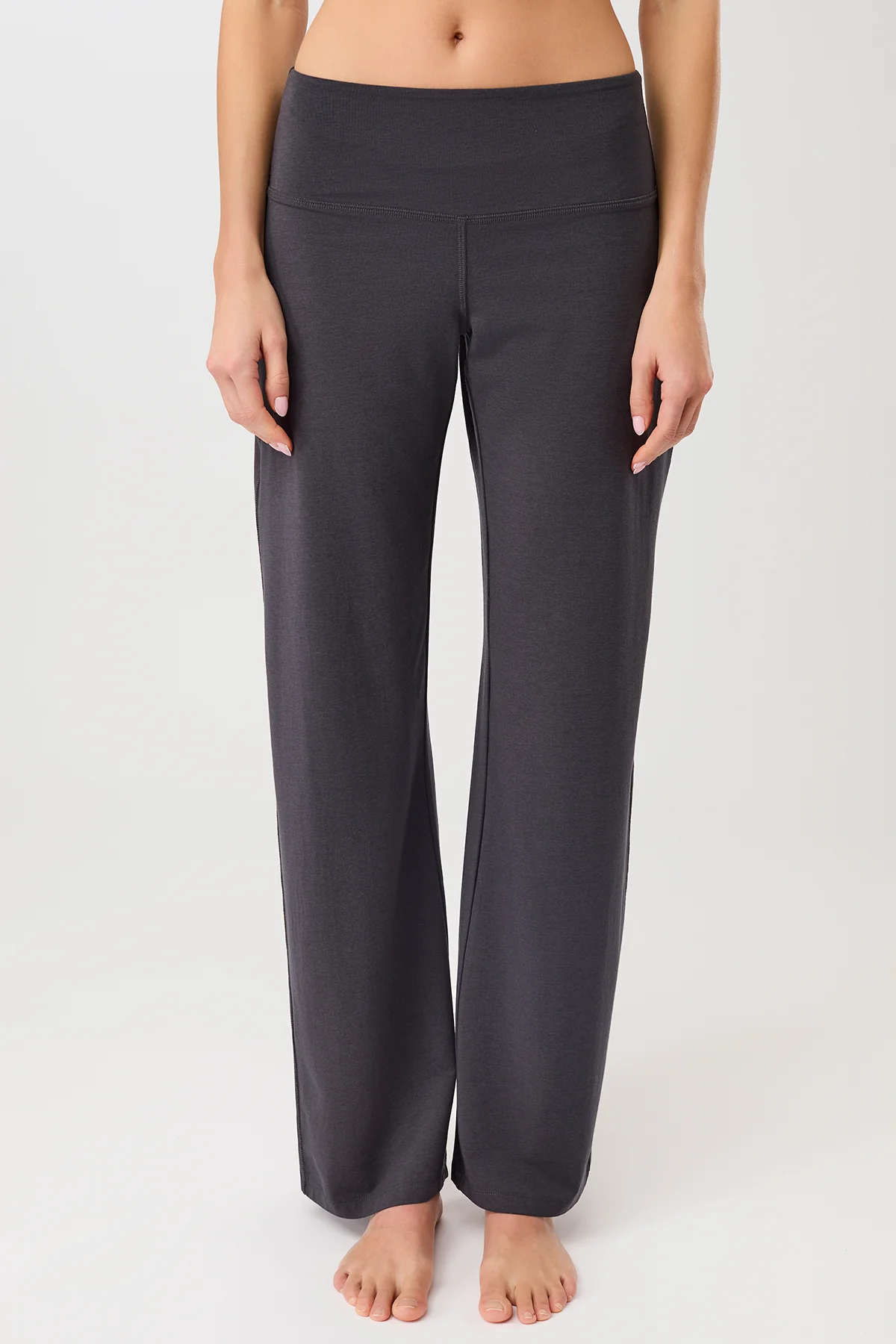 Image of MANDALA dames vegan Broek Met Wijde Pijpen In De Kleur Onyx