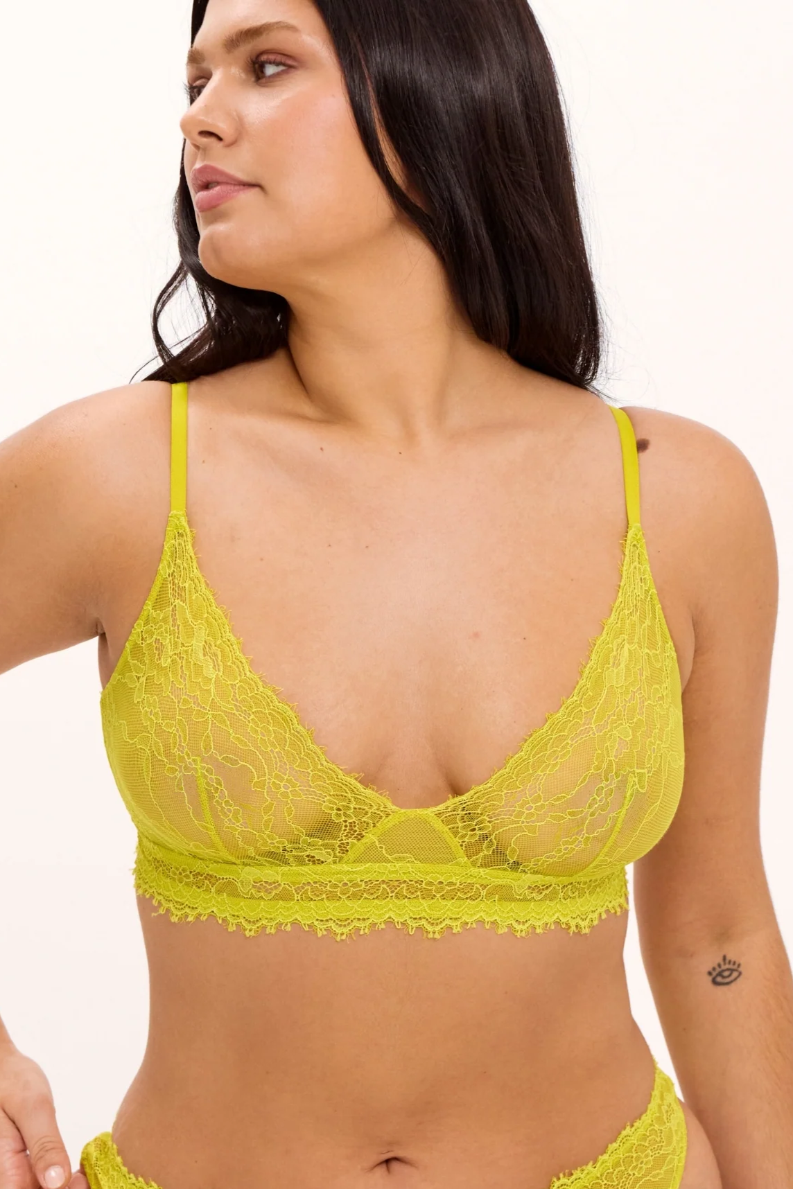 Image of Understatement dames vegan Bralette Met Kanten Driehoekige Ronde Hals En Citrusbloesemprint.