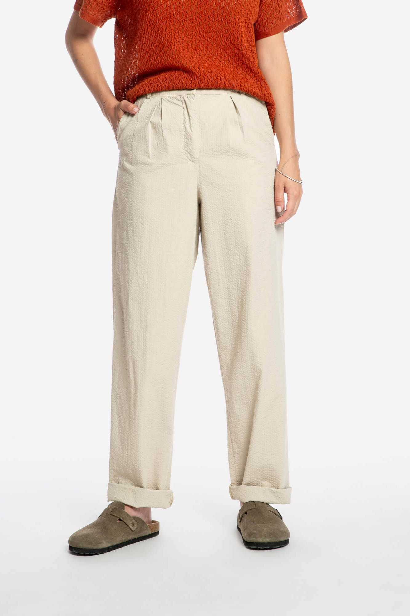 Image of MATONA dames vegan Broek Met Plooien In Zandkleur