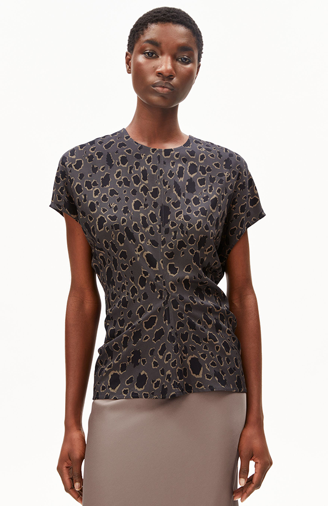 Image of ARMEDANGELS dames vegan Blouse Met Vleermuismouwen En Luipaardprint