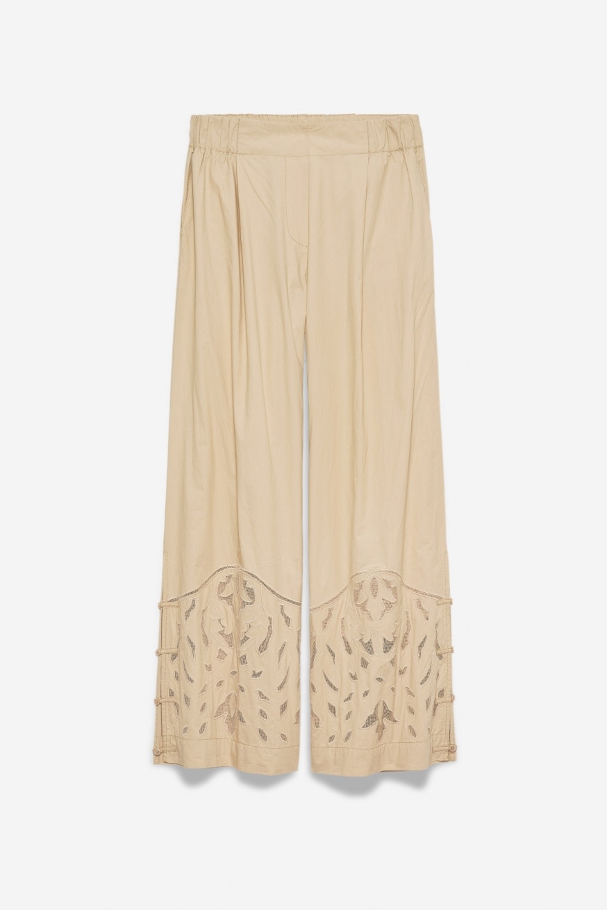 Image of Alchemist dames vegan Broek Met Maanbloemmotief, Geborduurd In Zandbeige.