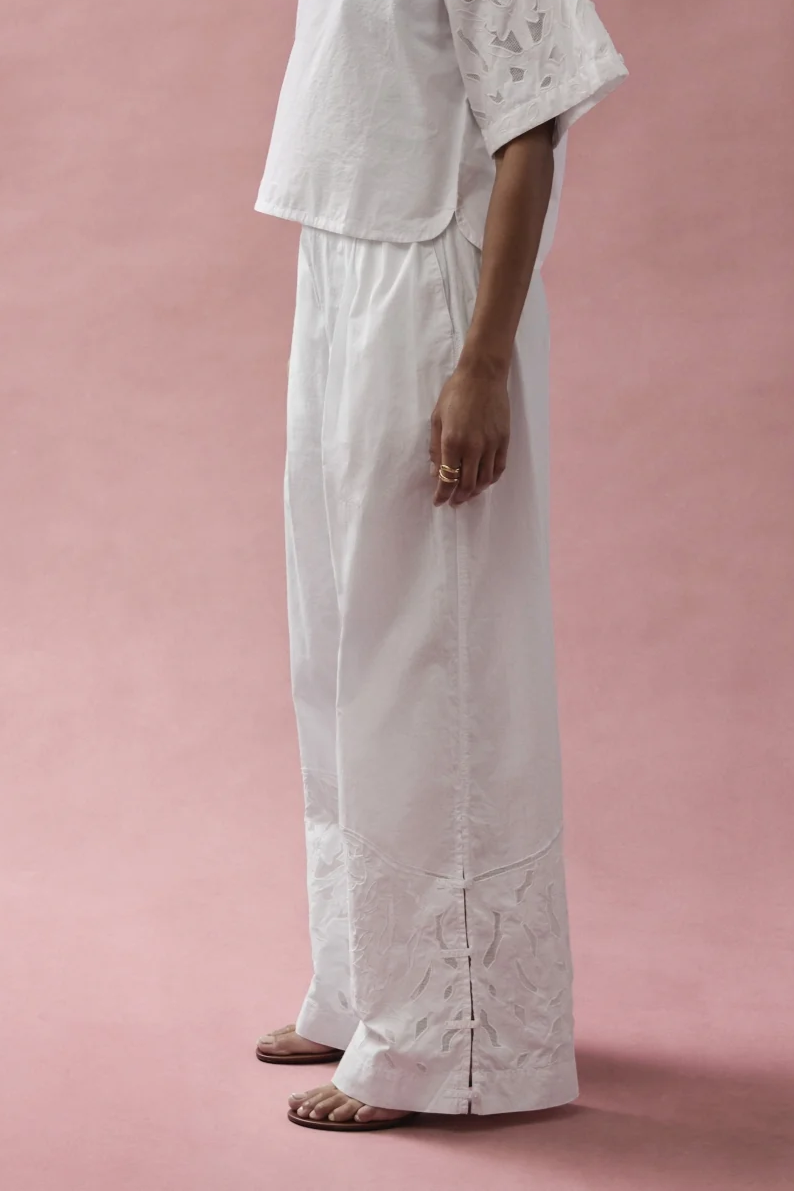Image of Alchemist dames vegan Broek Moonflower Embroidered Very White