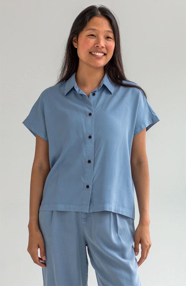 Image of TWOTHIRDS dames vegan Blouse Cannes Denim Blauw
