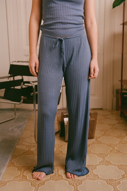 Image of NÃ©nÃ©s dames vegan Broek Emilie Blauw