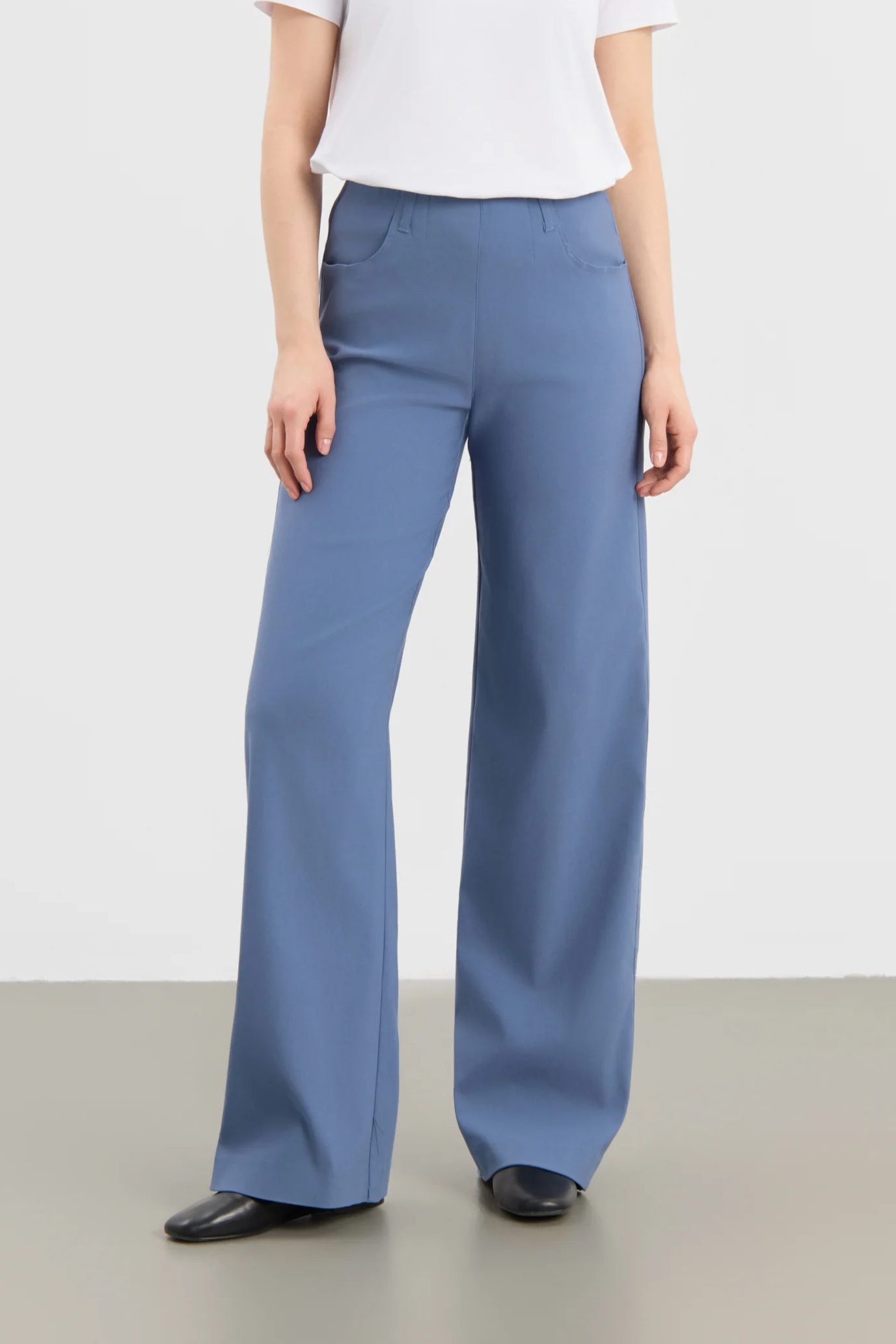 Image of LAURIE dames vegan Donna Loose Lange Broek In Blauw