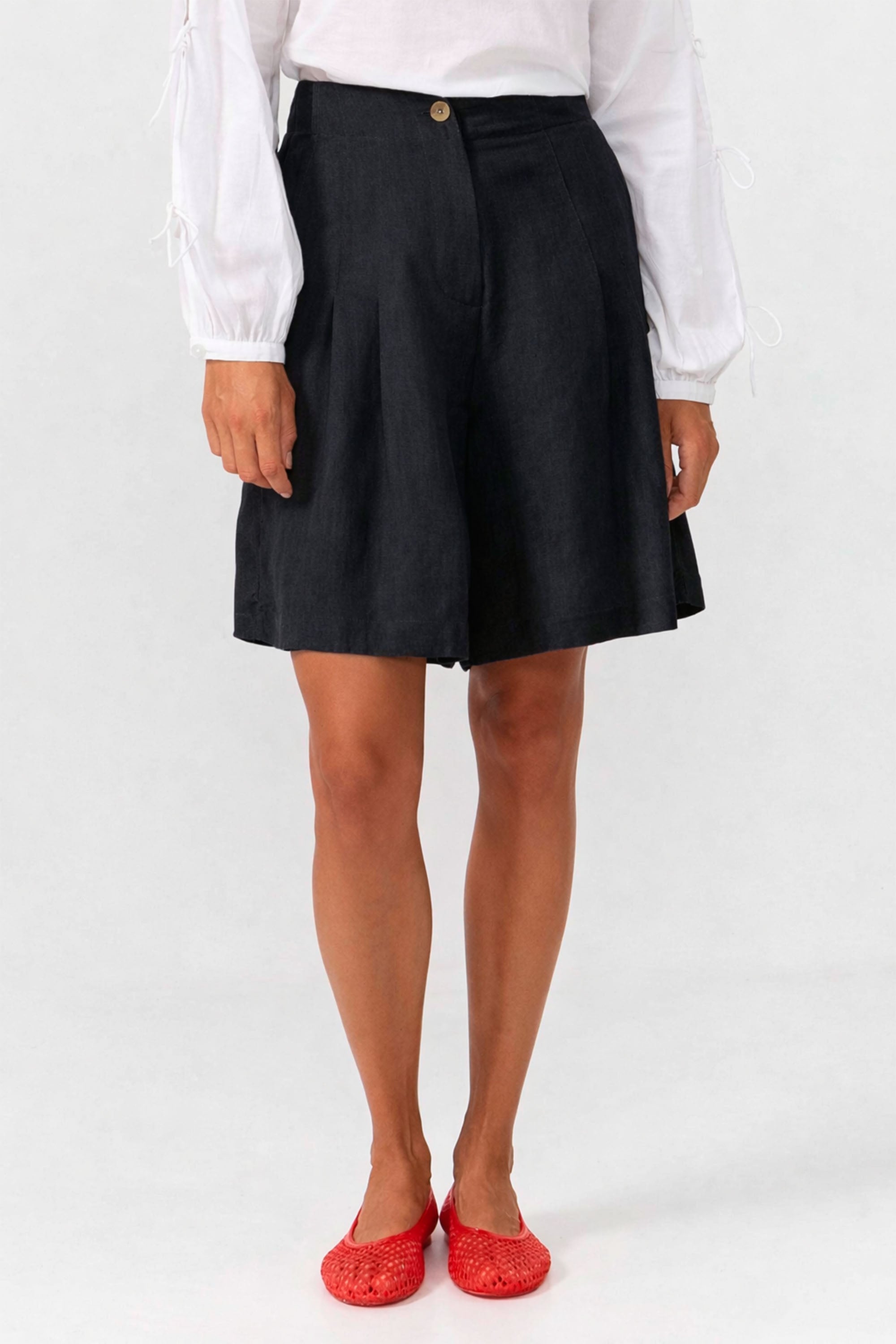 Image of SUITE13LAB dames vegan Bermuda-Shorts Salor Zwart