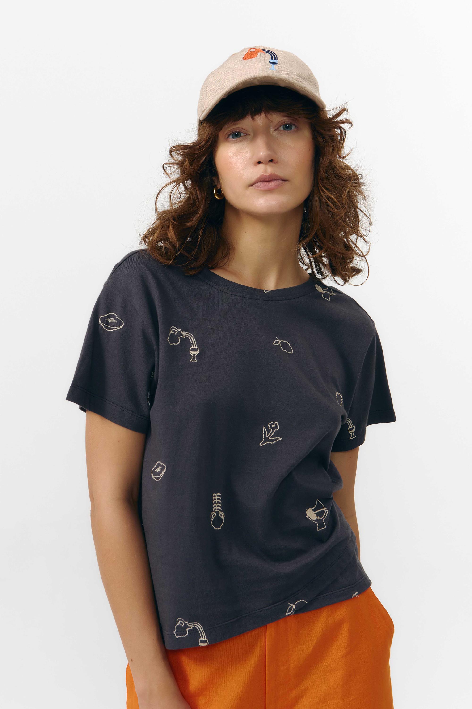 Image of SUITE13LAB dames vegan Top Nansa Donkergrijs